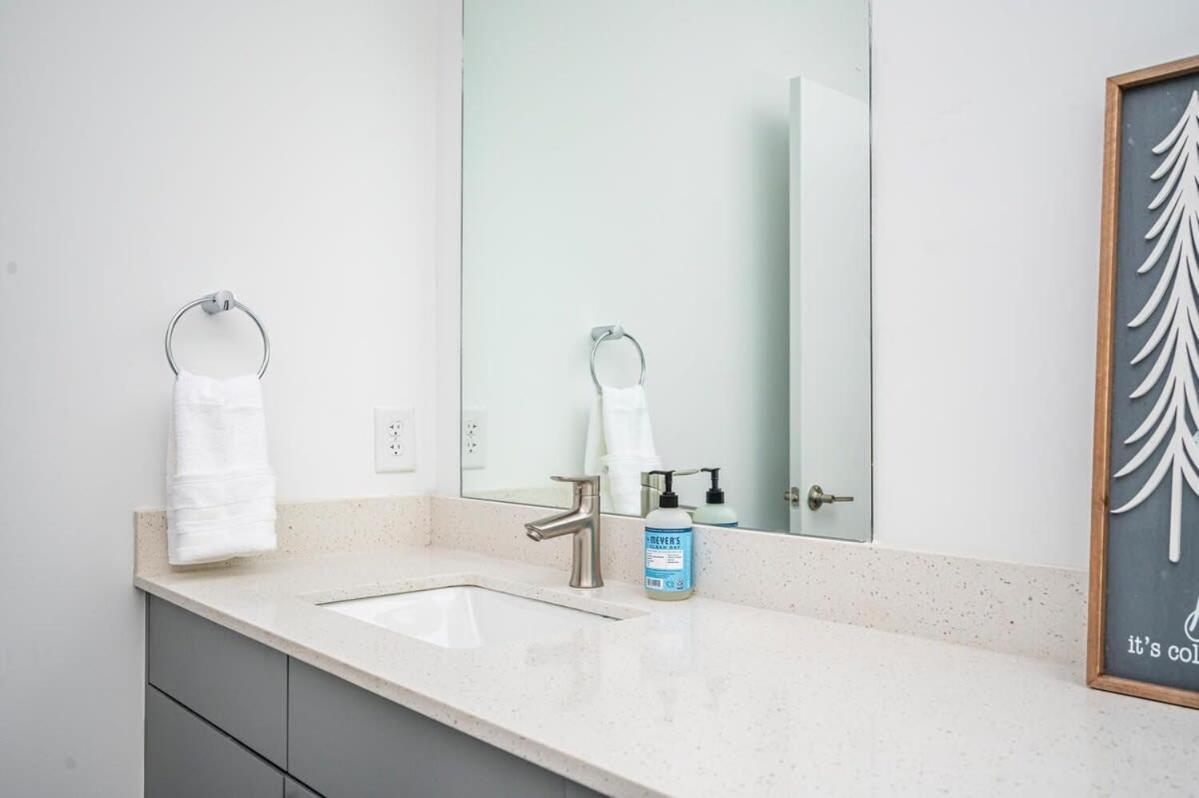 New Downtown Atl Condo Washer Dryer 542Blvd Атланта Екстериор снимка